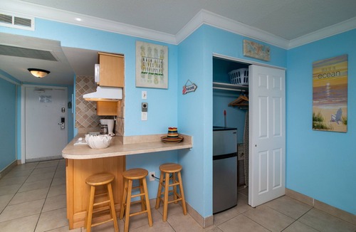 Daytona Beach Shores Resort | Amazing Freshly Updated Ocean Front Studio! Sleeps 4! SPRING MEGA SALE!