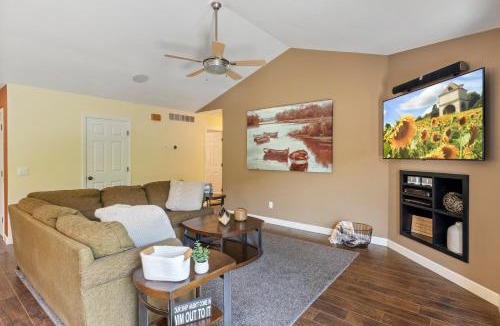 Lake Ozark House | Amazing Game Room with Dock Tram to Huge Dock - Great For Families