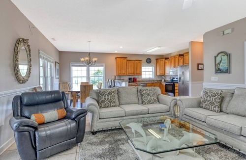 Garden City House | Amazing Grace - Five Bedroom, Five Bathroom Pet Friendly House