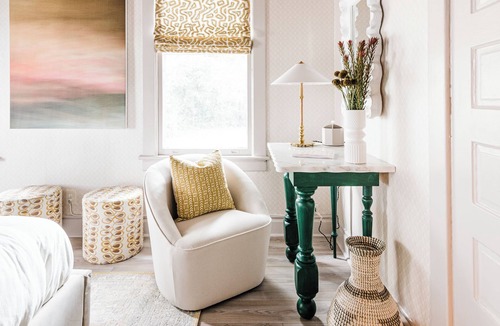 Olde Town Augusta Apartment | Amazing HGTV Designer King bedrm unit with zero gravity bed and king sofa bed