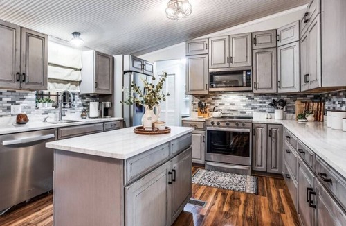 Leander Cabin | Amazing Hill Country Experience, Cabin on 14 Acres
