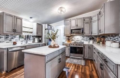 Leander Cabin | Amazing Hill Country Experience, Cabin on 14 Acres