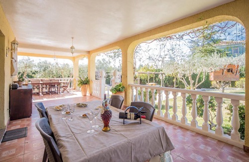 La Pobla de Vallbona House | Amazing home in Urbanización La Sima
