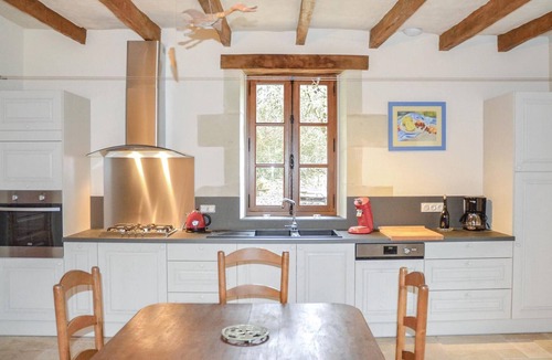 Cravant-les-Coteaux House | Amazing home in Cravant les Côteaux