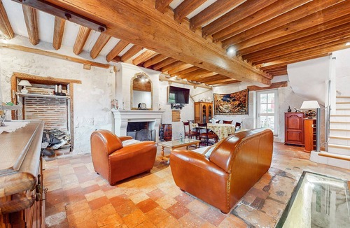 Nouan-sur-Loire House | Amazing home in Saint-Laurent-Nouan