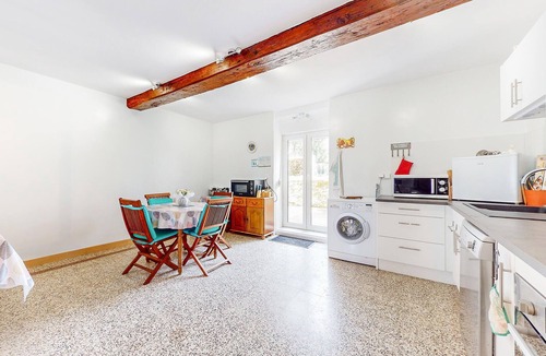 Nouan-sur-Loire House | Amazing home in Saint-Laurent-Nouan