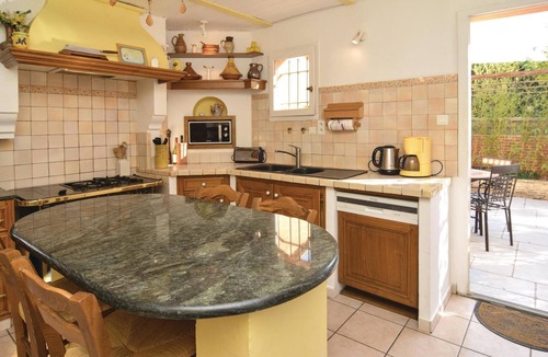 Saint-Privat-des-Vieux House | Amazing home in St-Privat-des-Vieux