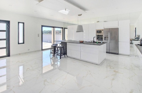 Pont-Saint-Esprit House | Amazing home in Pont Saint Esprit