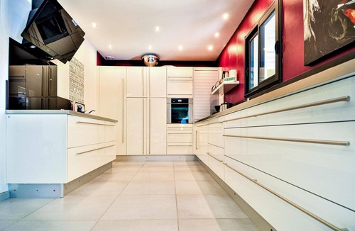 Saint-Victor-la-Coste House | Amazing home in St Victor la Coste