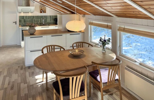 Tuen House | Amazing home in ålbæk with WiFi