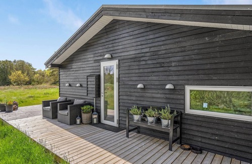 Aalbaek House | Amazing home in ålbæk with kitchen