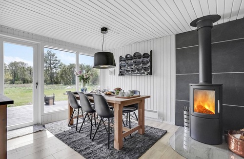Aalbaek House | Amazing home in ålbæk with kitchen
