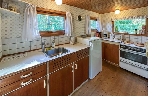 Boderne House | Amazing home in Aakirkeby with WiFi