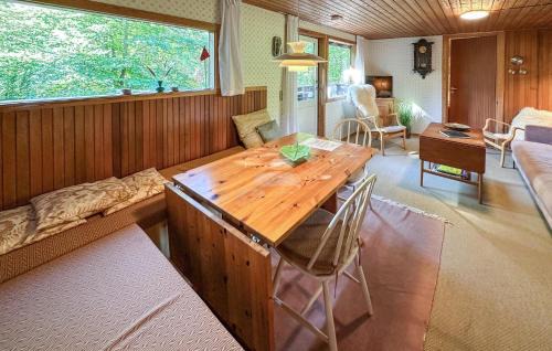 Boderne House | Amazing Home In Aakirkeby With Wifi