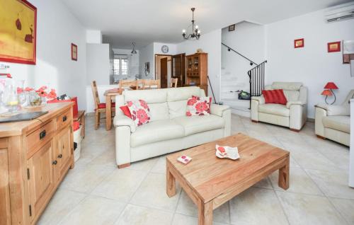 Aigues-Mortes House | Amazing Home In Aigues-Mortes With Wifi