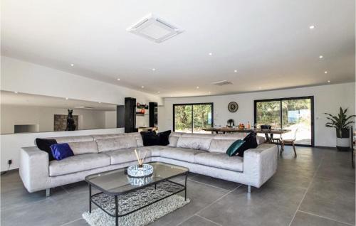 Alissas House | Amazing Home In Alissas