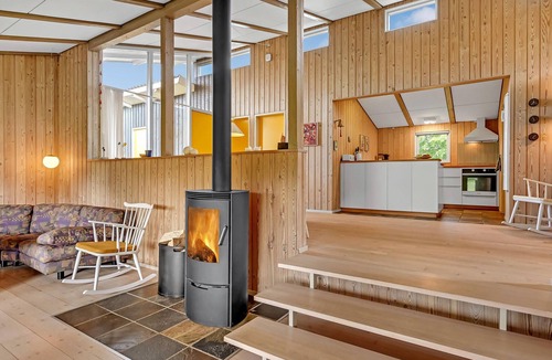 Allingabro House | Amazing home in Allingåbro with WiFi
