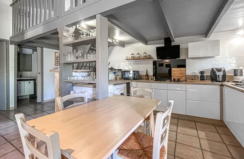 Aramon House | Amazing home in Aramon with swimming pool