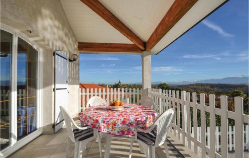 Arnaud-Guilhem House | Amazing Home In Arnaud-Guilhem