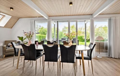 Assens House | Amazing Home In Assens With Wifi