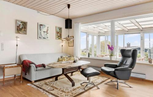 Asserballeskov House | Amazing Home In Augustenborg