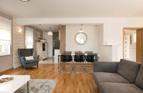 Drnis House | Amazing home in Badanj with private swimming pool, can be inside or outside