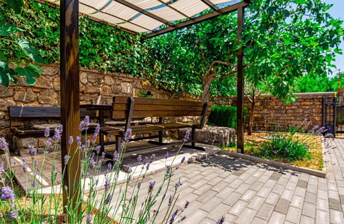 Drnis House | Amazing home in Badanj with private swimming pool, can be inside or outside