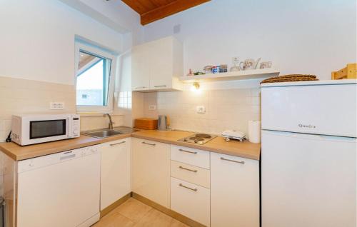Velim House | Amazing Home In Benkovac