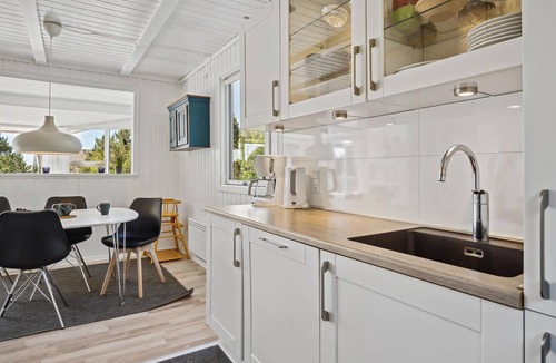 Blavand Strand House | Amazing home in Blåvand with WiFi