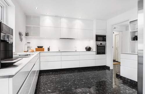 Blokhus House | Amazing home in Blokhus with kitchen