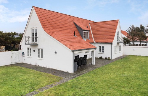 Blokhus House | Amazing home in Blokhus with kitchen