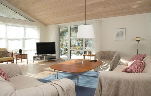 Blokhus House | Amazing Home In Blokhus With Wifi