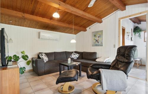 Bog By House | Amazing Home In Bogø By With Kitchen