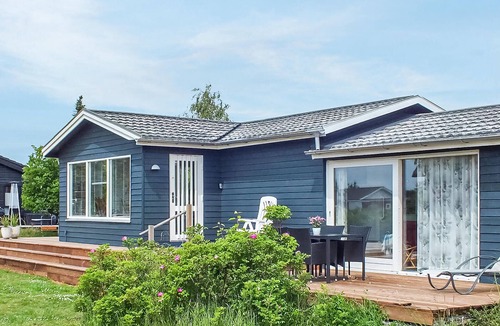 Hvidbjerg Strand House | Amazing home in Børkop with kitchen