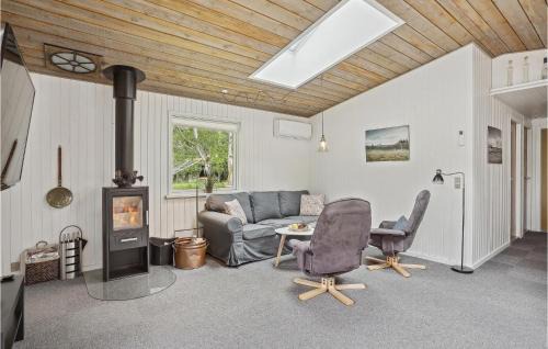 Tranum House | Amazing Home In Brovst With Kitchen