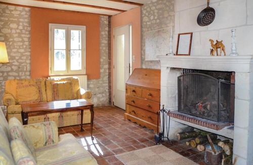Civray-sur-Esves House | Amazing home in Civray s-Esves with 3 Bedrooms and WiFi
