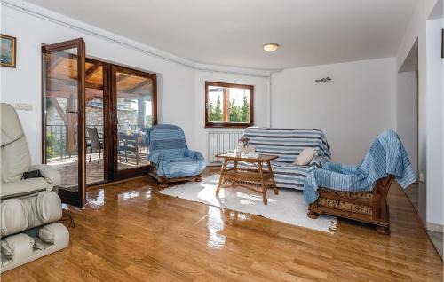 Cista Velika House | Amazing Home In Cista Velika