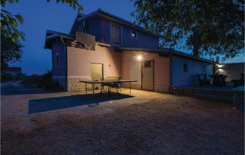 Cista Velika House | Amazing Home In Cista Velika