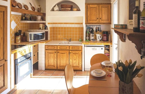 Cruzy House | Amazing home in Cruzy