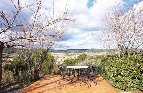 Cruzy House | Amazing home in Cruzy