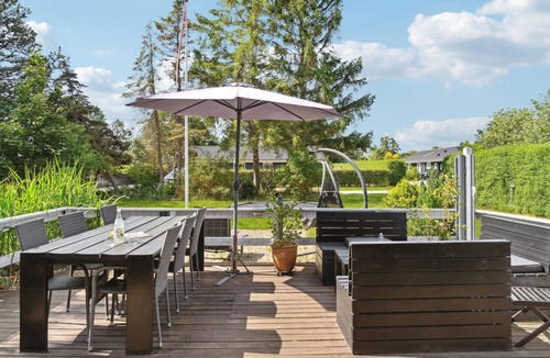 Dannemare House | Amazing home in Dannemare with kitchen