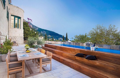 Dubrovnik House | Amazing home in Dubrovnik with sauna