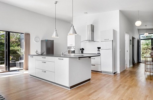 Egsmark Strand House | Amazing home in Ebeltoft with house sea view