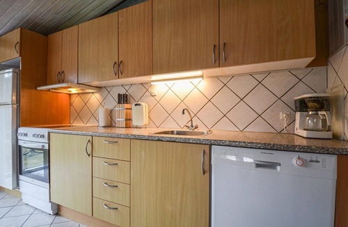 Øer Strand House | Amazing home in Ebeltoft with sauna
