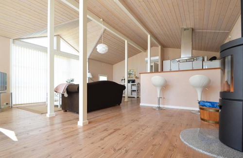 Egsmark Strand House | Amazing home in Ebeltoft with kitchen