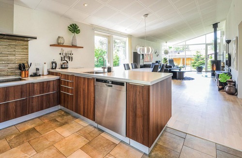 Ebeltoft House | Amazing home in Ebeltoft with kitchen