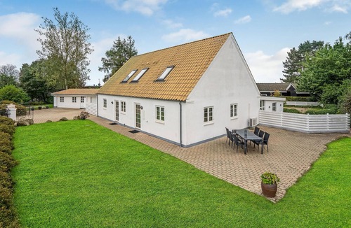 Egsmark Strand House | Amazing home in Ebeltoft with WiFi