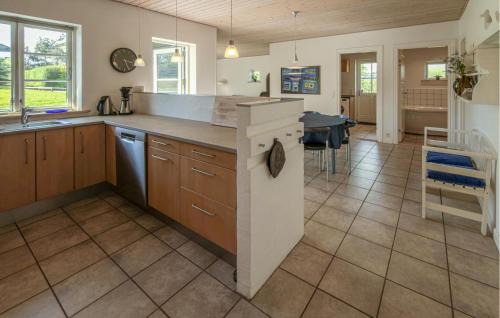 Egsmark Strand House | Amazing Home In Ebeltoft With Wifi
