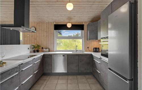 Lyngsbæk Strand House | Amazing Home In Ebeltoft With Wifi