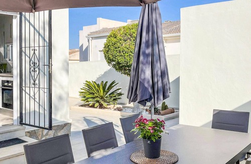 El Chaparral House | Amazing home in El Chaparral with WiFi